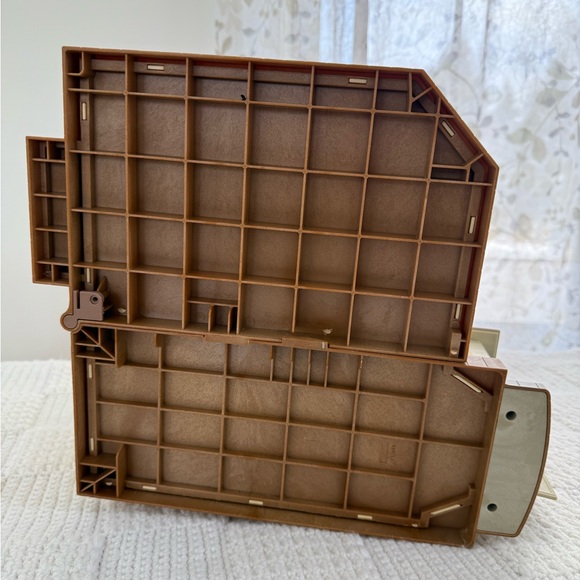 Vintage Sylvanian Families Calico Critters Red Roof House - Picture 13 of 16